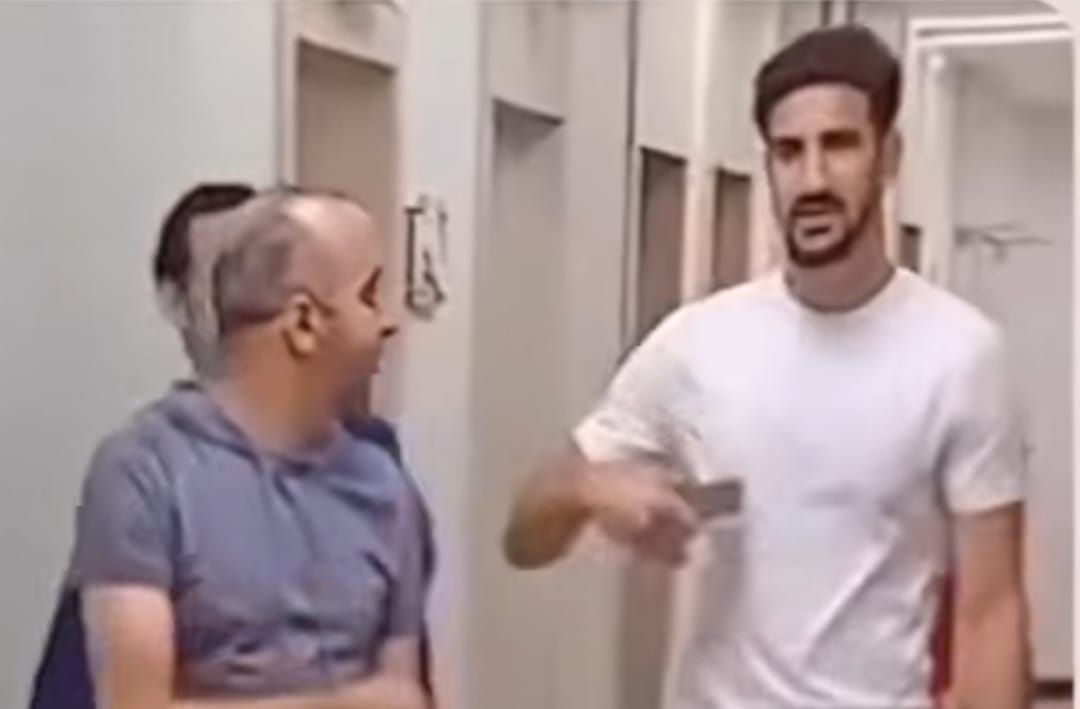 شاهد محمد على بن رمضان أثناء الكشف الطبى استعداداً للانضمام للأهلى