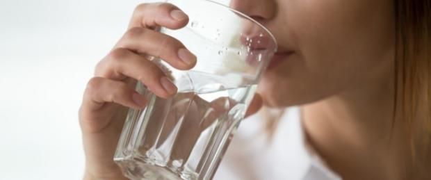 موجة حارة شديدة تضرب البلاد.. كيف تحمي أطفالك وكبار السن من الجفاف؟