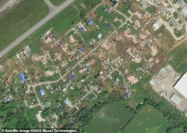 تكنولوجيا: صور من الفضاء لآثار إعصار أودى بحياة 19 شخصًا