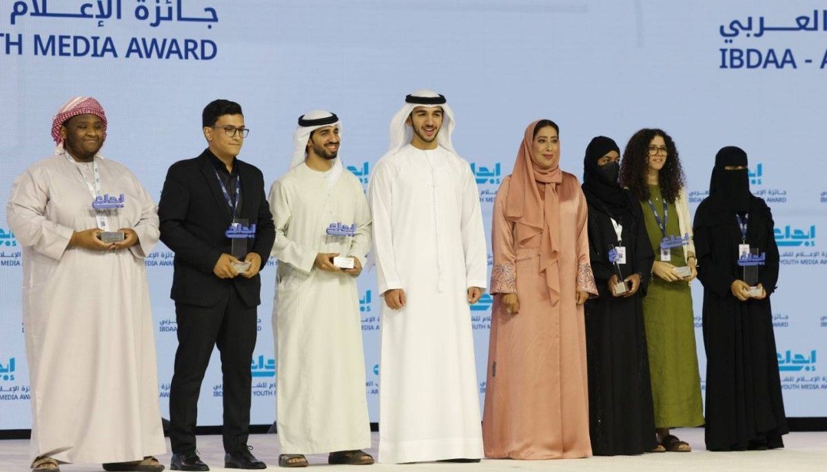الامارات | محمد بن راشد بن محمد بن راشد يكرم الفائزين بجائزة «إبداع»