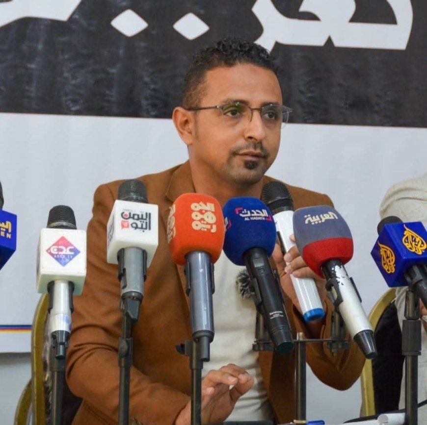 عاجل:مسؤول بارز يقدم استقالته في تعز