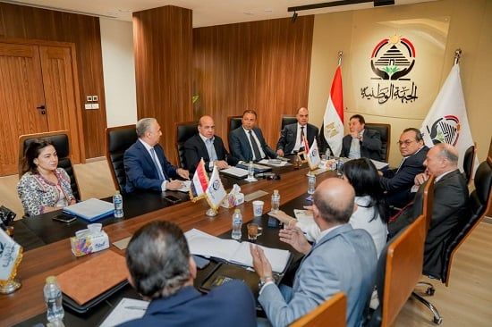 أمانة الدفاع بـ"الجبهة الوطنية": تنظيم مؤتمرات أكثر للتواصل مع المواطنين بالمحافظات