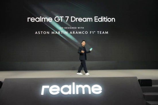 تكنولوجيا: ريلمي تدخل سباق الفورميلا 1 لعام 2025 بالشراكة مع أستون مارتن الفاخرة لسلسلة GT7