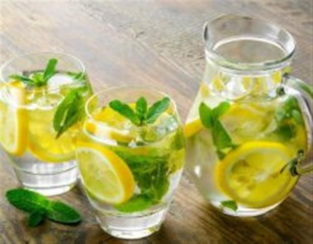 مشروب يخفي علامات الشيخوخة خلال 30 يوما.. ما الطريقة المثالية لاستخدامه؟