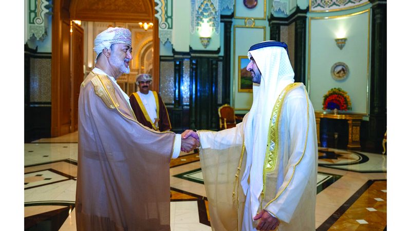 الامارات | سلطان عُمان وحمدان بن محمد يبحثان تعزيز العلاقات بين البلدين