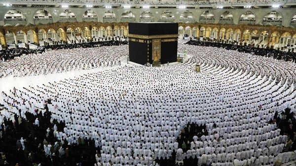 السعودية: عقوبات مشددة لمخالفي الحج من المقيمين