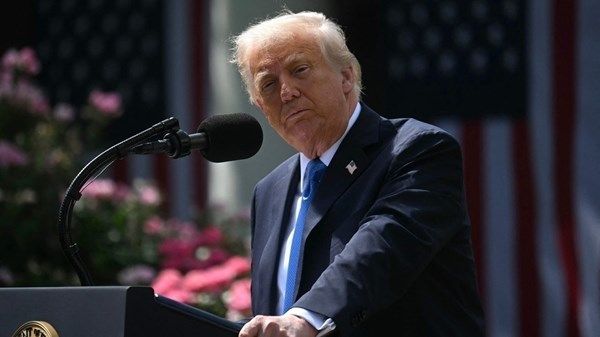 ترامب يرحب بدعوة الاتحاد الأوروبي لعقد اجتماعات تجارية