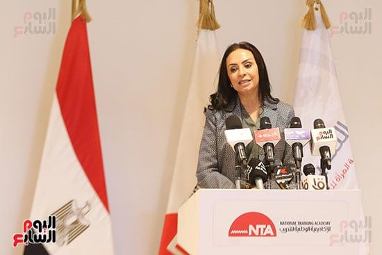 مايا مرسي: "المرأة تقود" مشروع رائد يعكس إيمان الدولة بتأهيل السيدات لصنع القرار