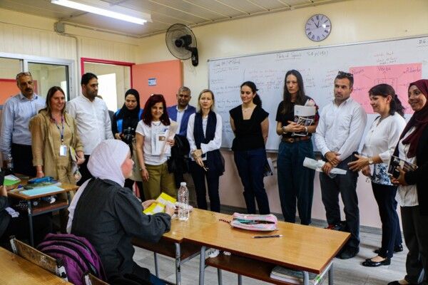 الوكالة الفرنسية للتنمية والأونروا تُجريان تحسينات على المدارس والبنية التحتية للاجئي فلسطين في لبنان