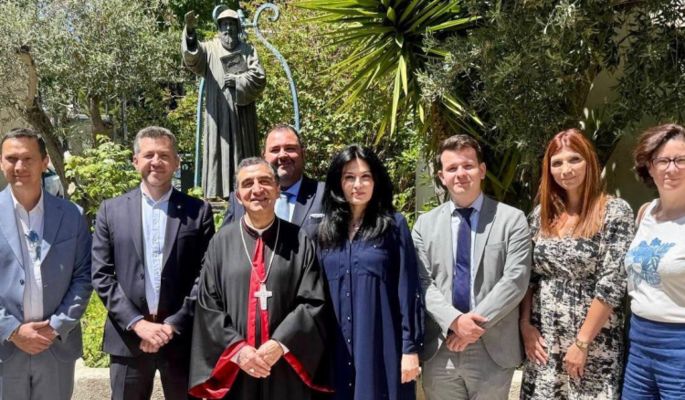 رعية سيدة لبنان في مرسيليا احتفت بعيد شفيعتها في ختام الشهر المريمي