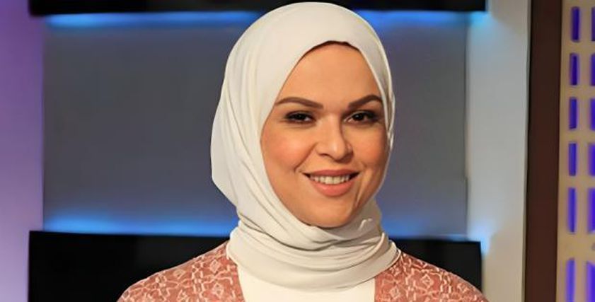 بعد سقوطها.. ما هي إصابة الإعلامية إيمان رياض ومدة الشفاء؟
