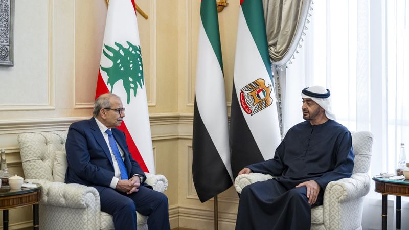 الامارات | رئيس الدولة: موقف الإمارات ثابت تجاه وحدة لبنان وسيادته وسلامة أراضيه