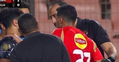 تغيير اضطرارى للأهلي أمام فاركو.. خروج العش للإصابة ونزول دارى