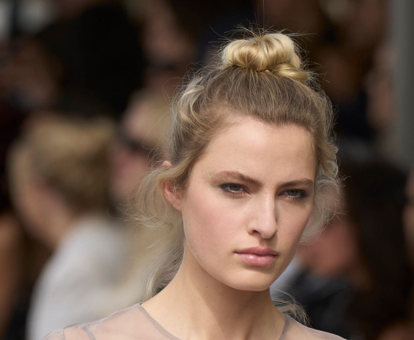 أفضل روتين للعناية بالبشرة قبل العيد.. إشراقة طبيعية وتوهج جذاب