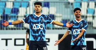 عبد الرحمن مجدى يتوج بجائزة رجل مباراة بيراميدز وسيراميكا