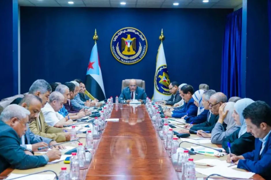 بعد ساعات من فتح الطريق...أول تعليق للمجلس الانتقالي على ربط عدن وصنعاء