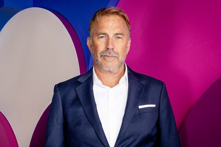 ممثّلة ترفع دعوى تحرّش ضدّ كيفن كوستنر… والأخير يخرج على صمته