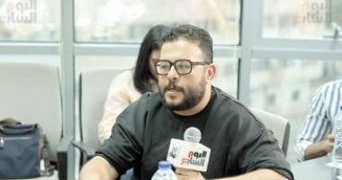 السيناريست إياد صالح يستقبل اليوم العزاء في والده من مسجد الحامدية الشاذلية