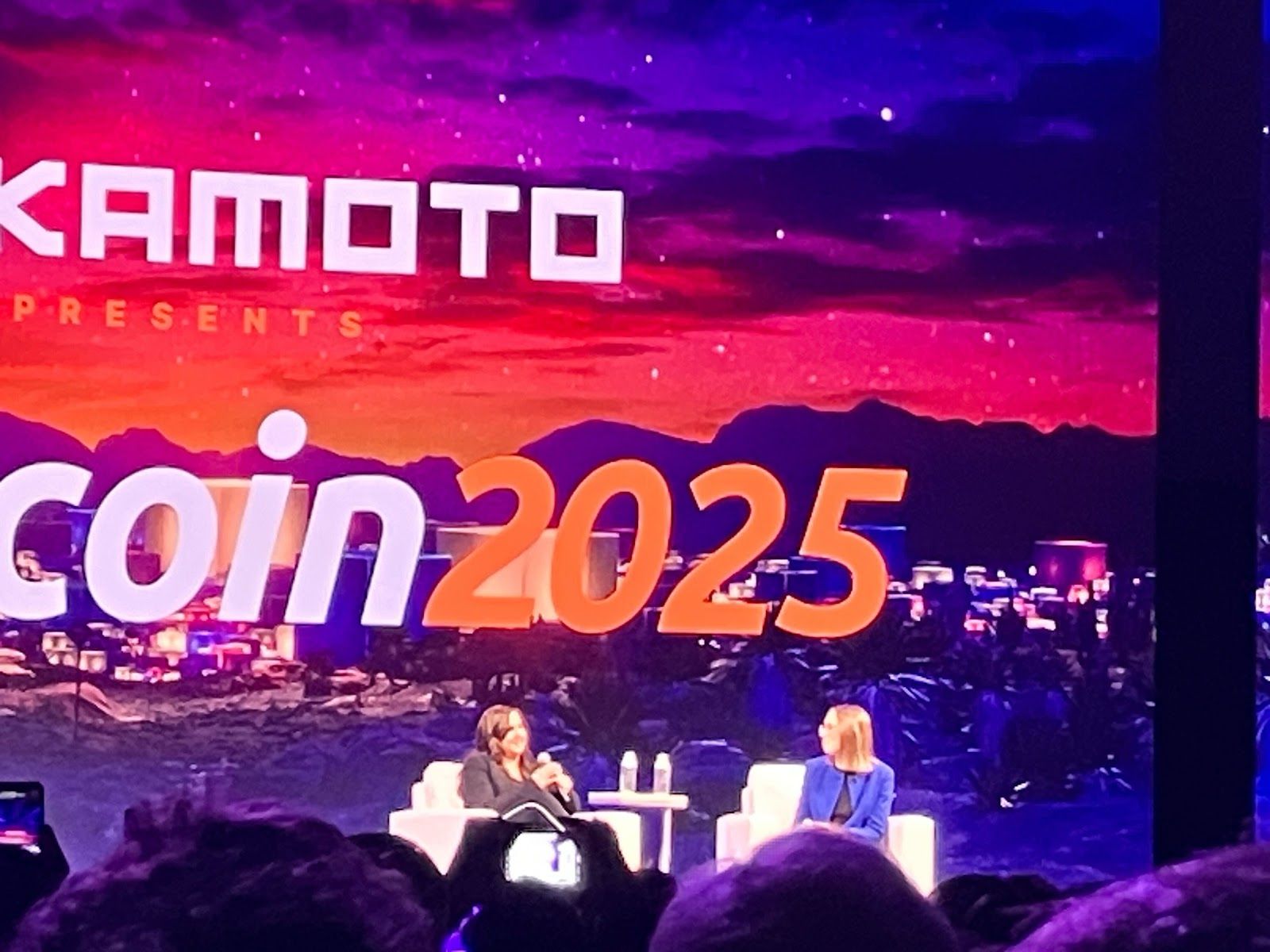 مفوضة في هيئة الأوراق المالية الأمريكية: قوانين الأوراق المالية تتجاوز التعريفات البسيطة