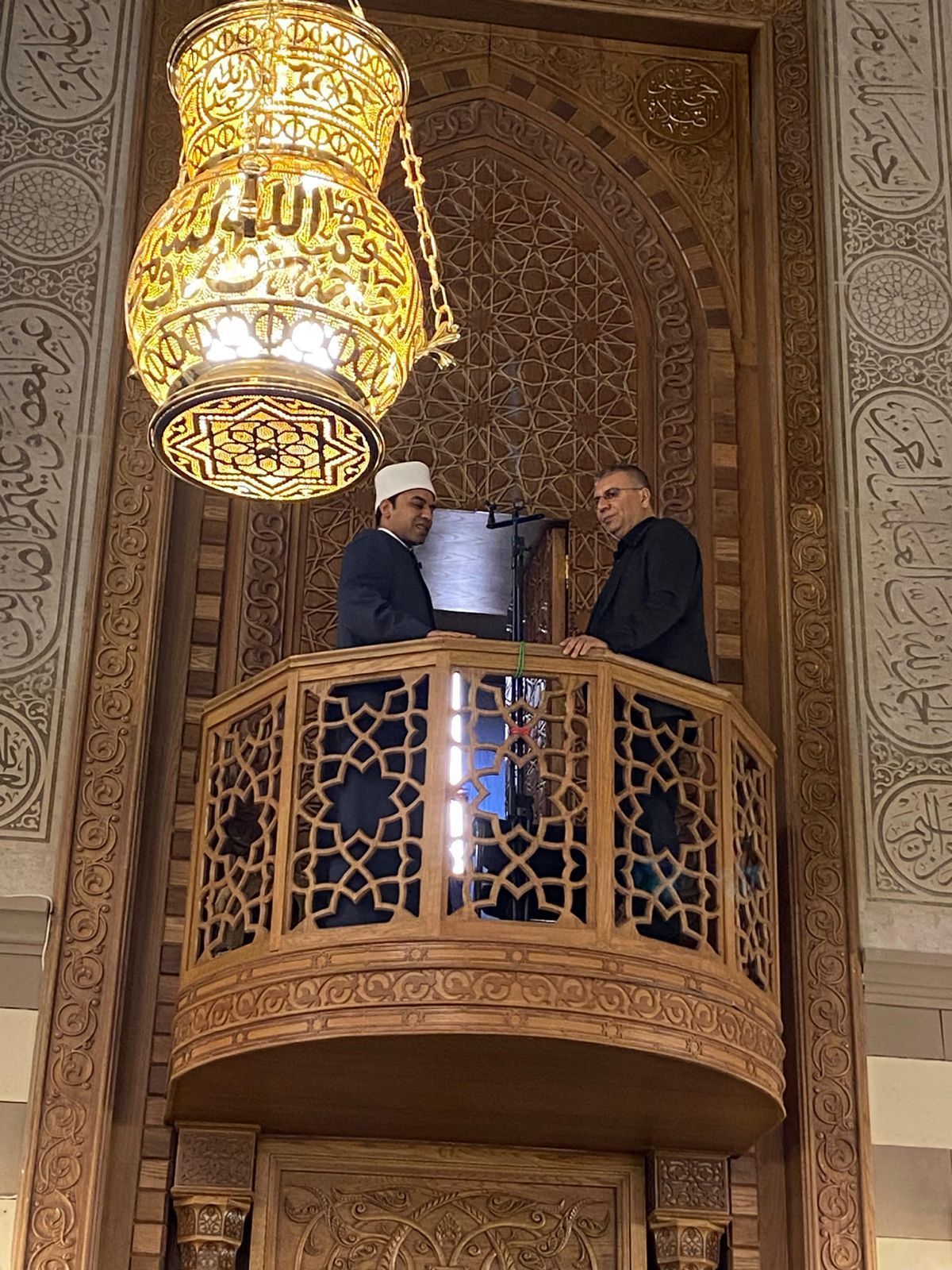 عمرو الليثي يستأنف تصوير برنامجه بعد خروجه من المستشفى