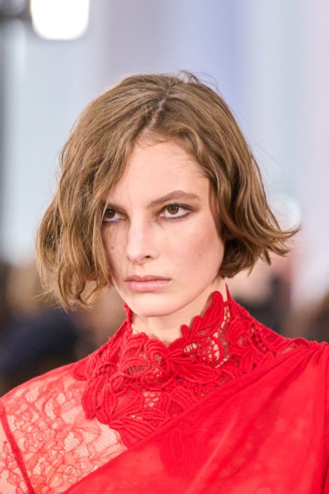 5 قصات شعر للعيد تجعلك تبدين أصغر سناً وأكثر شباباً.. إطلالة متجددة بامتياز