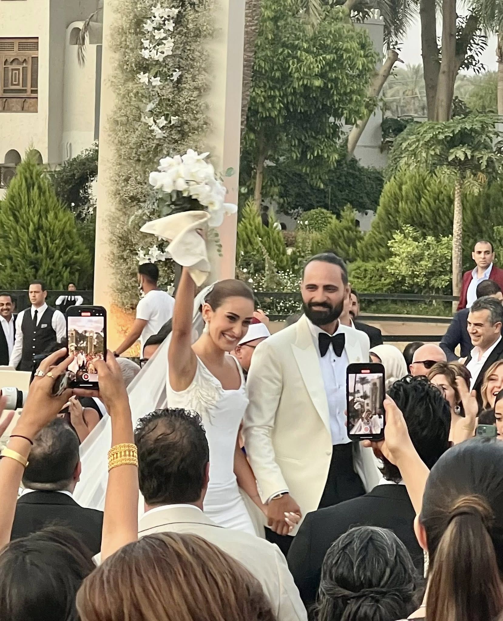 يسرا ونجلاء بدر في حفل زفاف أمينة خليل وأحمد زعتر.. صور