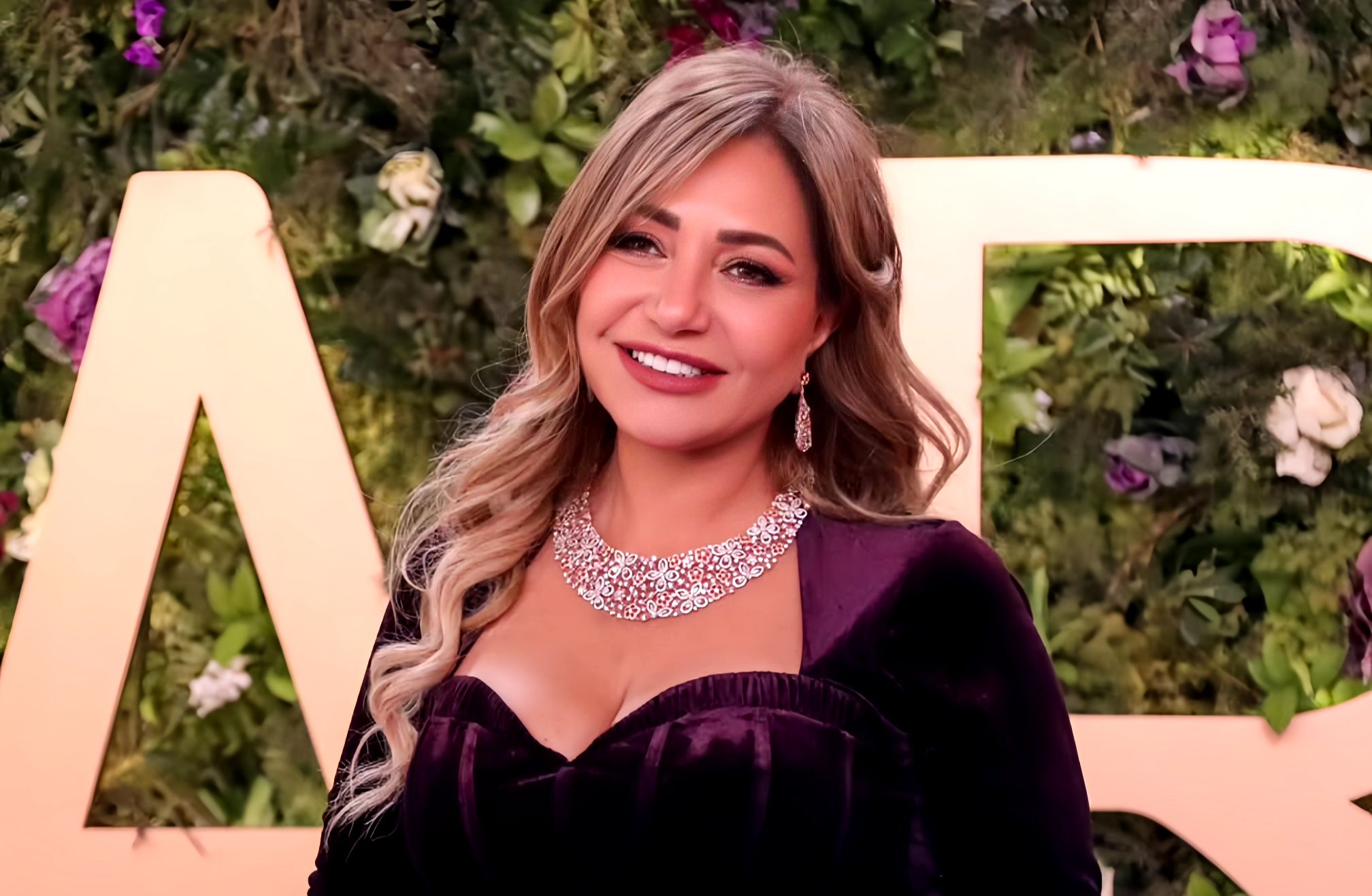 ليلى علوي تحتفل بأجمل لحظة في حياتها… اقرأ التفاصيل