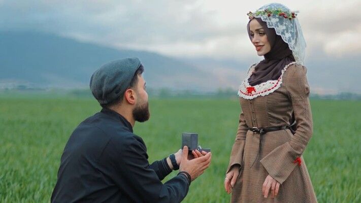 عبير الصغير تحتفل بخطوبتها بأجواء رائعة.. وشقيقها يبكي متأثراً