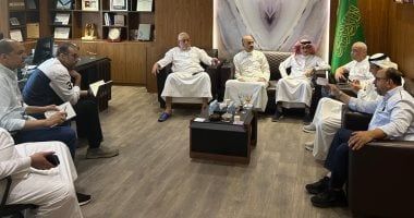 "السياحة" تجتمع مع شركات الطوافة لبحث الاستعدادات لتصعيد الحجاج المصريين