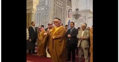 وزير خارجية السعودية يؤمّ المصلين بالجامع الأموى الكبير فى دمشق