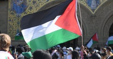 المستوطنات الإسرائيلية انتهاك صارخ للقانون الدولى.. البرلمان يدين قرار إنشاء 22 مستوطنة فى الضفة الغربية.. خارجية النواب: تقويض للسلام.. "عربية الشيوخ": إجراءات استفزازية.. أحزاب تطالب المجتمع الدولى بالتدخل