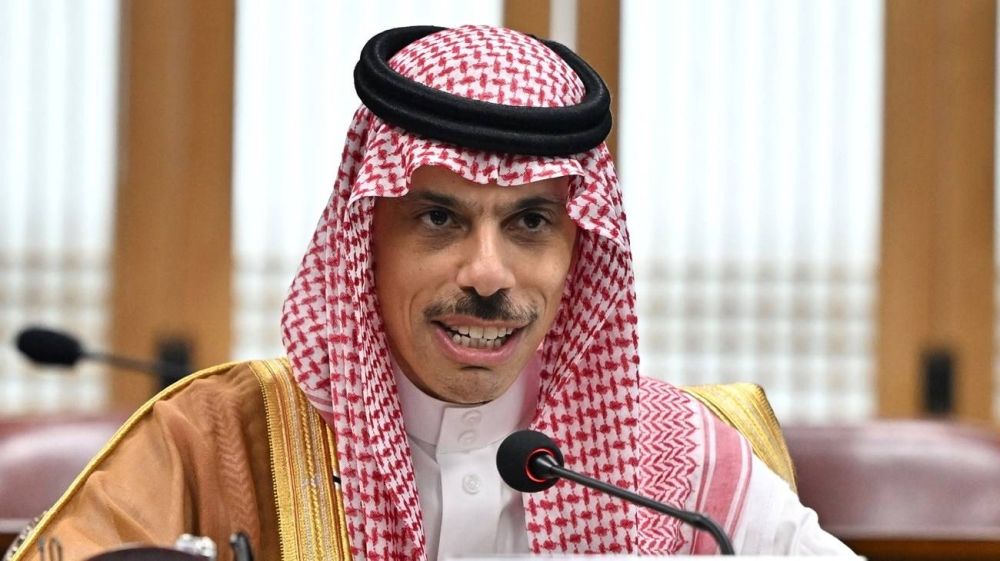 وزير الخارجية: ولي العهد وجه بتقديم الدعم والإسناد إلى سوريا