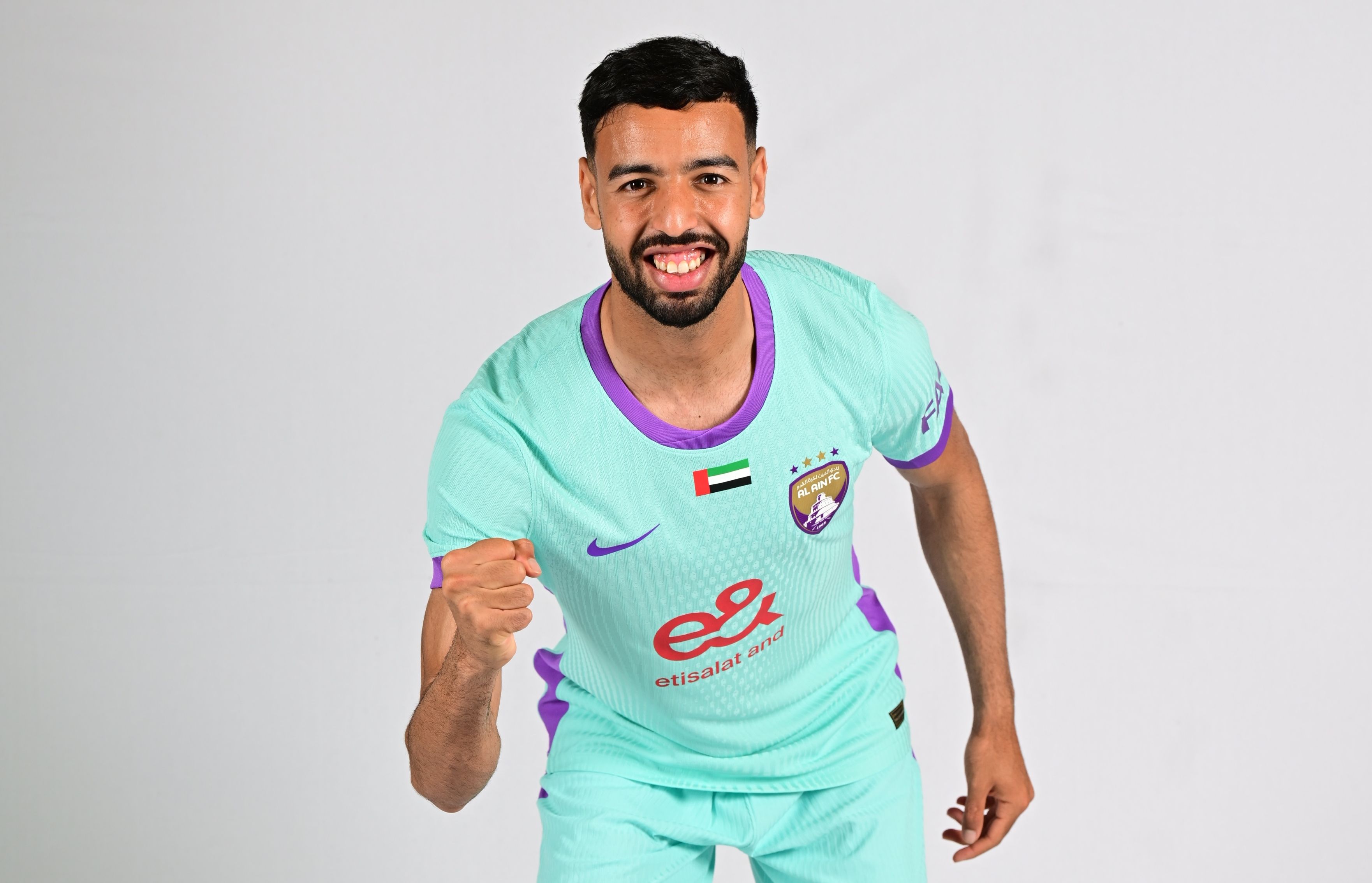 الامارات | يحيى بن خالق: فضّلت العين على أندية انجترا وفرنسا وإسبانيا