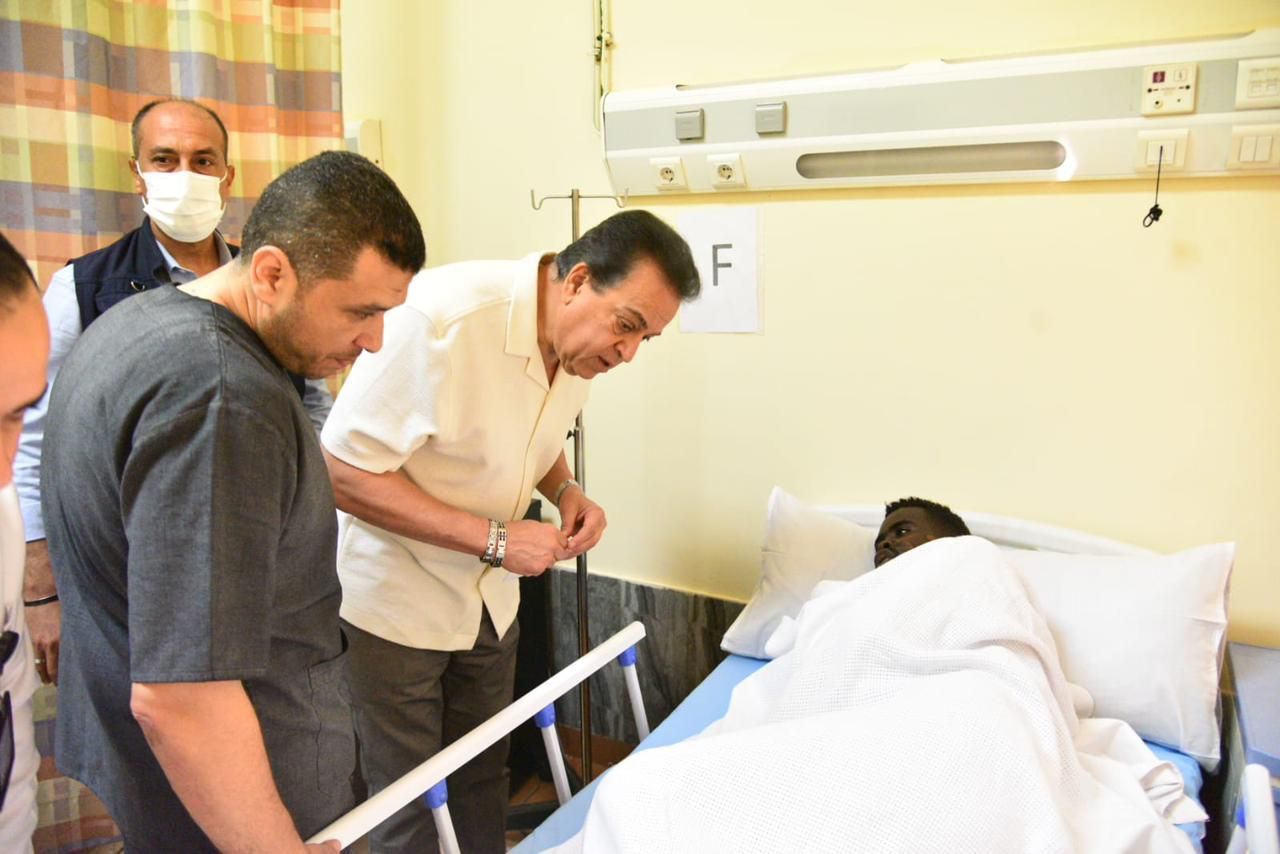 نائب رئيس مجلس الوزراء وزير الصحة يتفقد مستشفى وادي النطرون التخصصي بالبحيرة