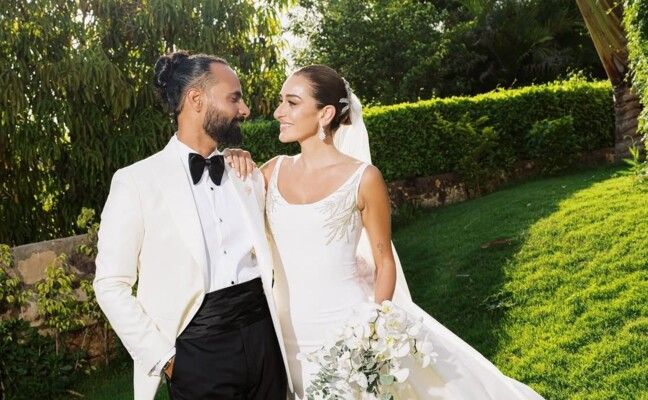 أمينة خليل توجه رسالة رومانسية لزوجها في أول تعليق لها بعد زفافها