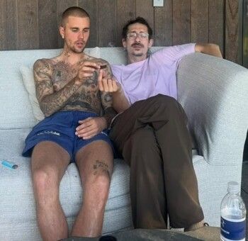 جاستن بيبر يحدث جدلا واسعا بصورة مع ابنه!