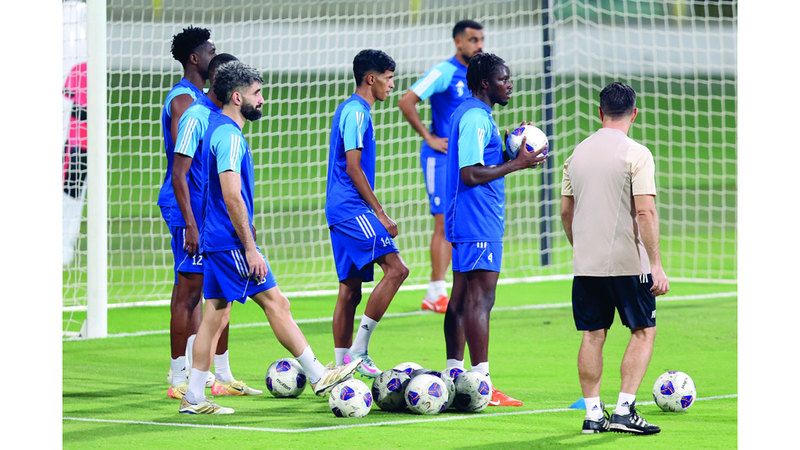 الامارات | انسجام اللاعبين والتشكيل الرئيس أهم أولويات كوزمين قبل لقاء أوزبكستان