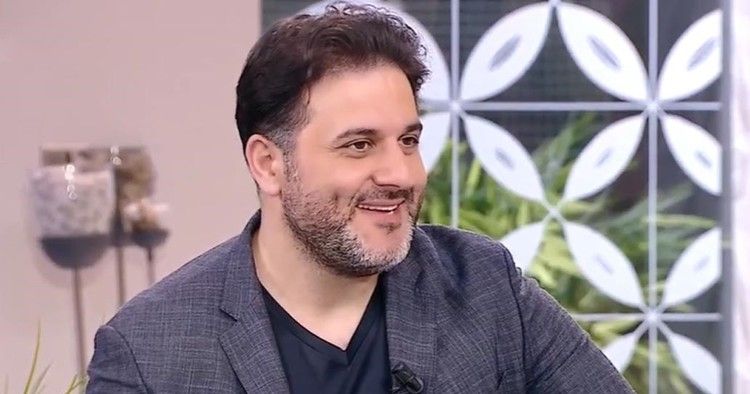 أحدث ظهور لـ إبن ملحم زين البكر مع جده.. أصبح شابًا - بالصورة