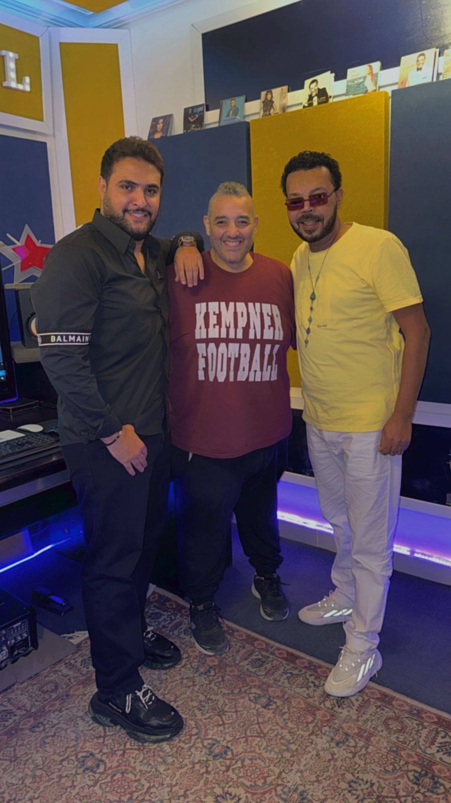 محمود الحسيني يعود بعد غياب بأغنية "ناس للبيع" مع أحمد الحصري ويطرحها قريبًا