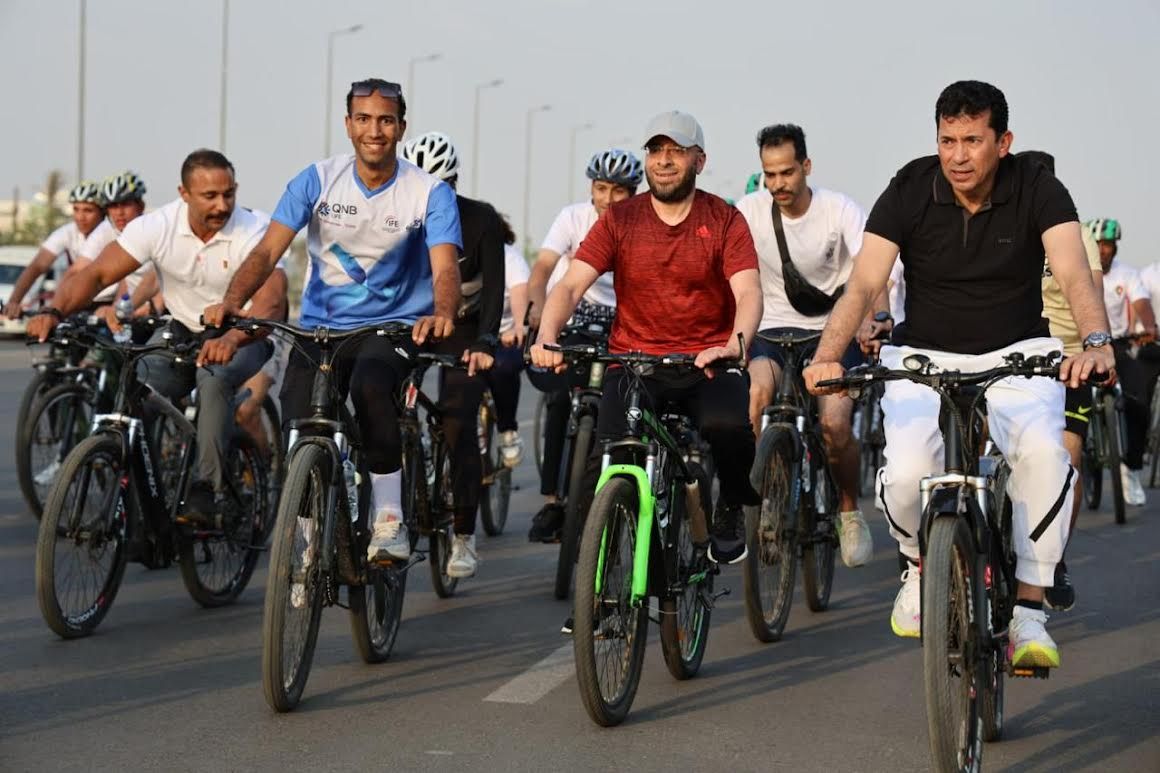 وزيرا الأوقاف والشباب ومحافظ القاهرة في ماراثون الدراجات بالعاصمة الإدارية