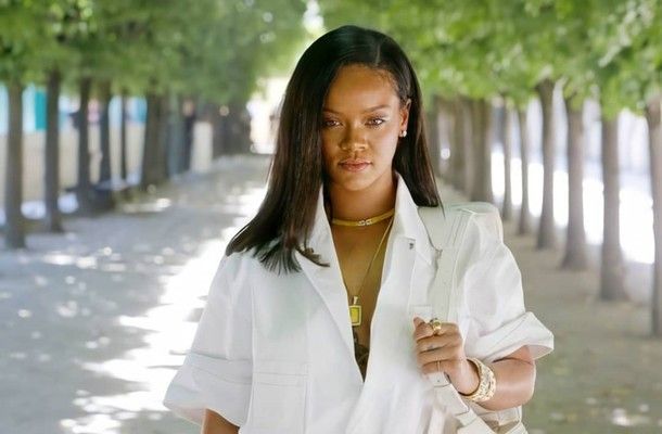 وفاة والد ريهانا في لوس أنجلوس.. ورحيله ينهي الخلاف بينهما