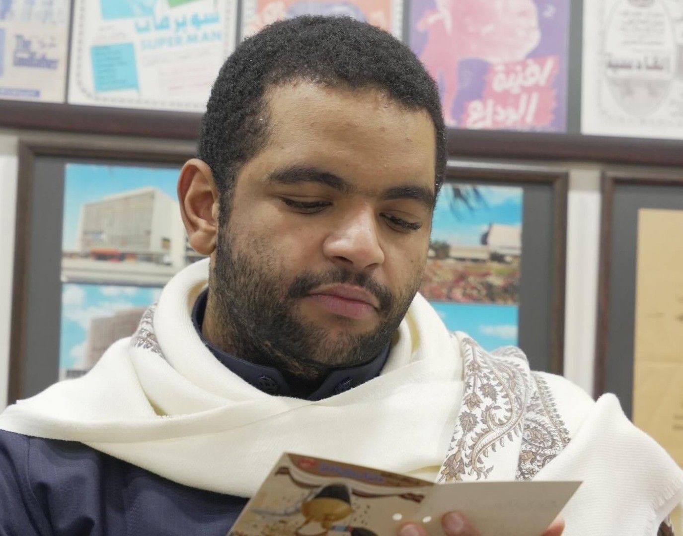 كيف علق خالد المظفر على صور جمعته بكريم عبد العزيز وياسمين صبري وإياد نصار في الكويت؟