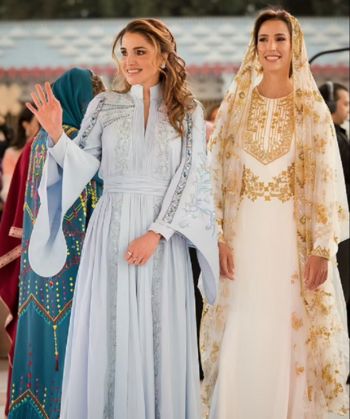 إطلالات الملكة رانيا.. مزيج مميز بين الموضة الغربية والهوية العربية