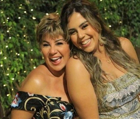 بعد أيام من زفافها.. ابنة مفيدة شيحة تتعرض لوعكة صحية