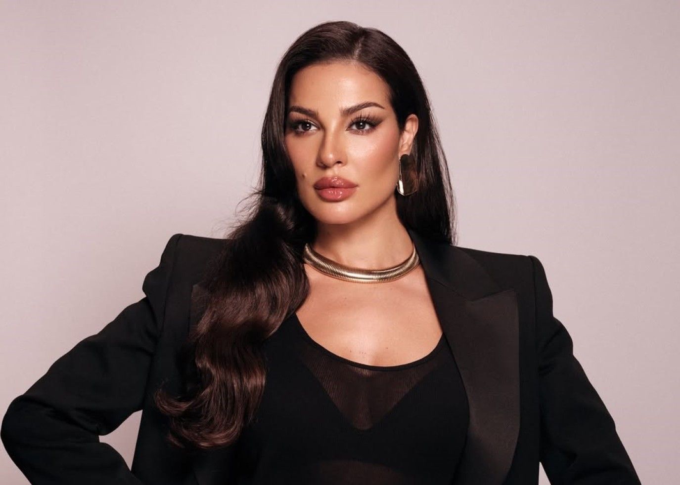 أفضل 10 إطلالات مكياج للعيد مستوحاة من النجمات العربيات