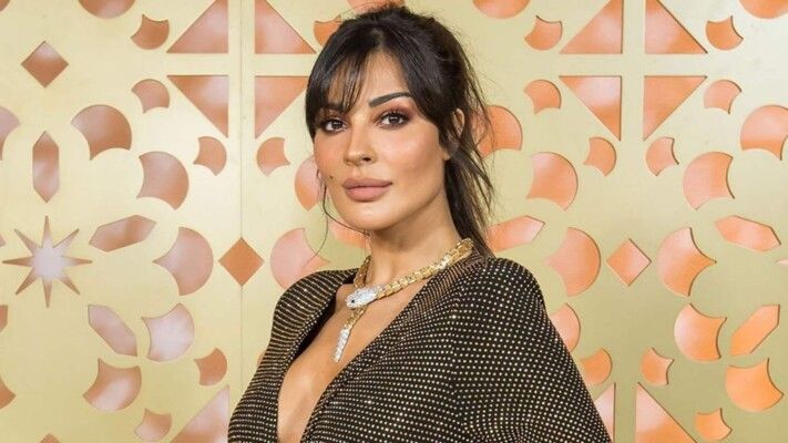 نادين نسيب نجيم تلفت الأنظار بجمالها بدون فلتر