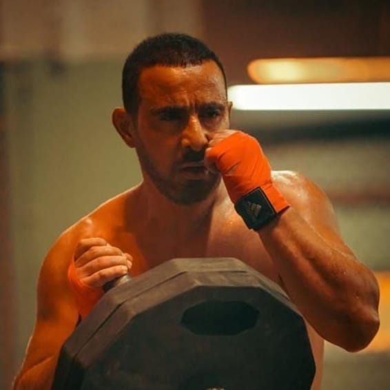 أحمد السقا في السعودية لأداء فريضة الحج