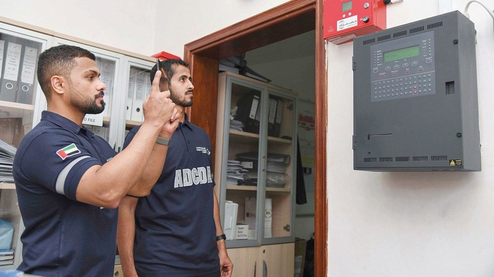 «أبوظبي للدفاع المدني» لـ «الاتحاد»: «حصنتك» نقلة نوعية لتعزيز جاهزية المجتمع وتمكين التدخل السريع
