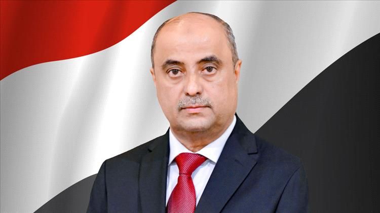 رئيس الوزراء يكشف خطة الحكومة لإيجاد حلول للتحديات الراهنة