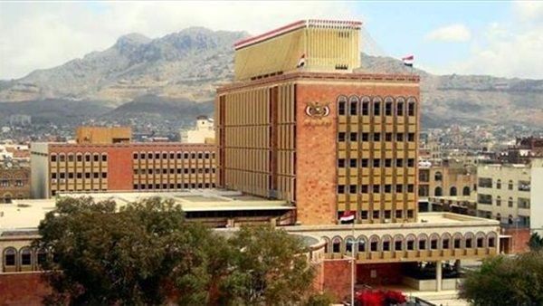 بشرى سارة...اتفاق مبدئي بين الحكومة والحوثيين لصرف رواتب الموظفين في يوليو القادم